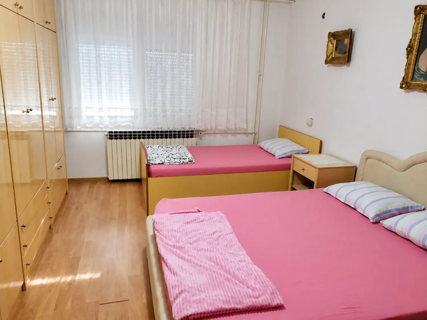 Ćane Rooms
